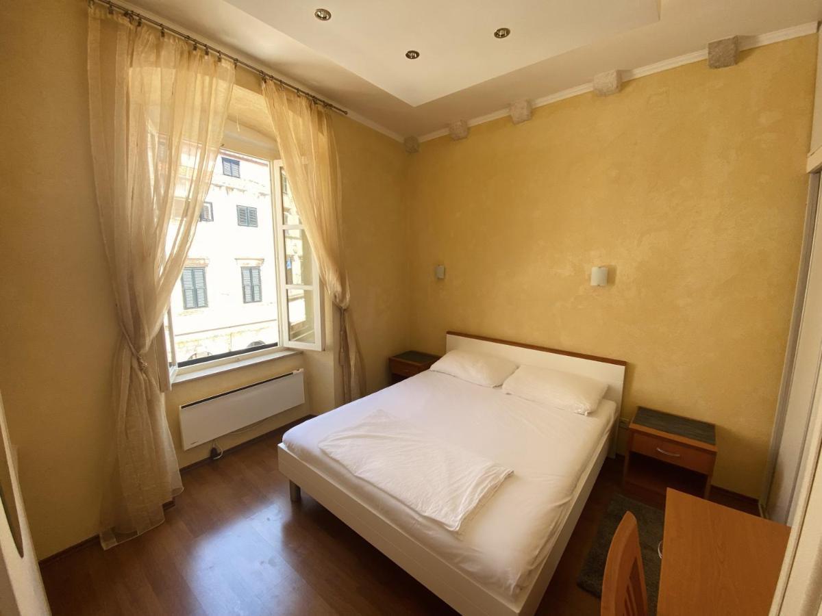 Apartment Tomasovic Old Town Ragusa Esterno foto